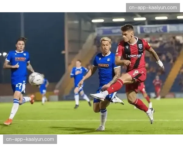 保级队客场场均失球2.8个，防守紧凑度需提升